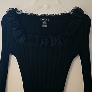 EVIE Petite Silk Black ELEGANT Sexy TOP P/S Trim Neckline Sequences Like New